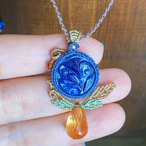 ソーダライト♢ボタニカルハンドカービング＋シトリンのビーズ ソーダ