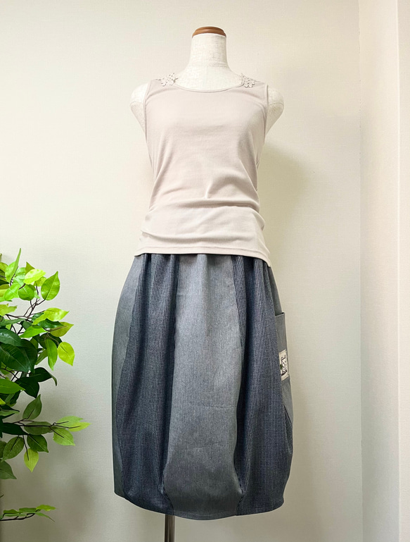 ストレッチデニム×チドリ柄のバルーンスカート　グレー系　フリーサイズ 2枚目の画像