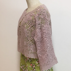 【限定1点・完成品】桜色のふわふわモヘアで手編みしたカーディガン（ボレロ） 2枚目の画像