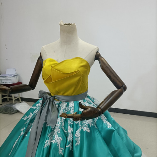 送料無料！抜群のおしゃれ見え バイカラー カラードレス エンパイア