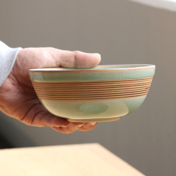 タイ セラドン焼 どんぶり 鉢 ボウル 15.0cm 陶磁器 celadon-009 1枚目の画像