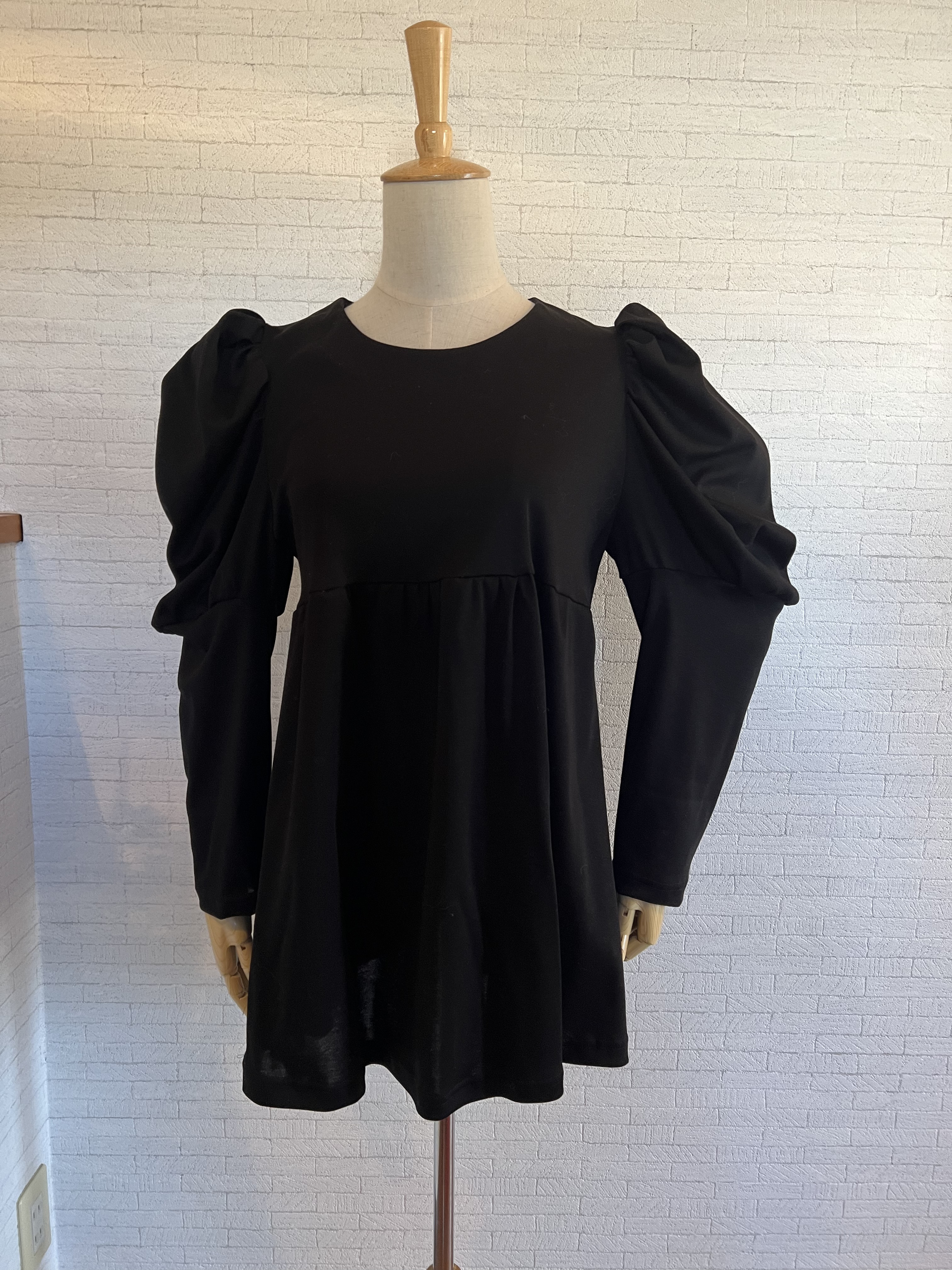 ＊レッグオブマトンスリーブ長袖のカットソー＊