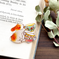Lop rabbit & teacup brooch｜たれ耳うさぎ＆ティーカップブローチ〔動物シリーズ〕 1枚目の画像