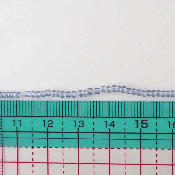 フランス製 アンティークビーズ ピジョンブルー #AP35-P.BU / オートクチュール刺繍 リュネビル刺繍 糸通し 3枚目の画像