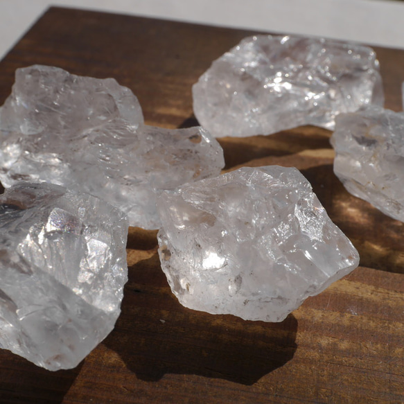 天然石3個セット合計約76～78gロッククリスタル(マダガスカル産)ラフカット水晶原石[mgq-230327-02] 7枚目の画像