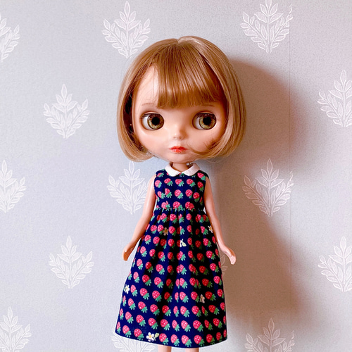 いちご柄 ノースリーブワンピース レトロワンピース ドール服 苺