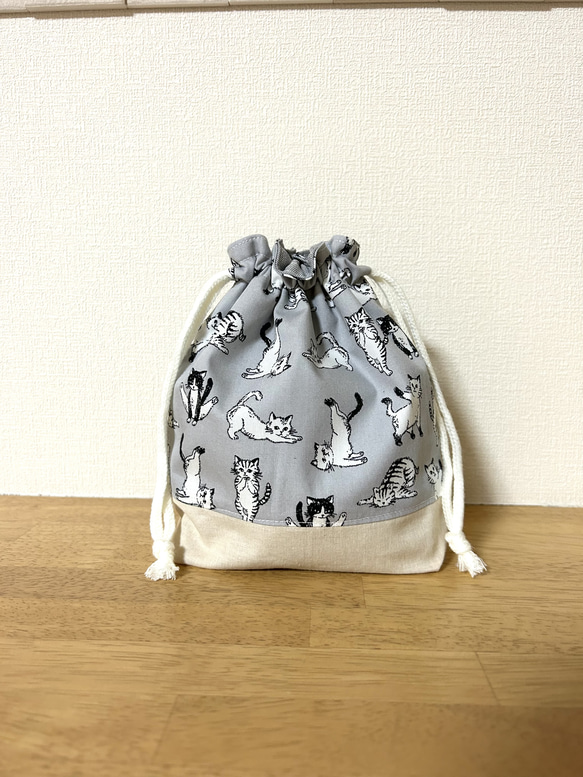 可愛いヨガ猫さんの巾着 ポーチ 巾着袋 fleur 通販｜Creema(クリーマ 