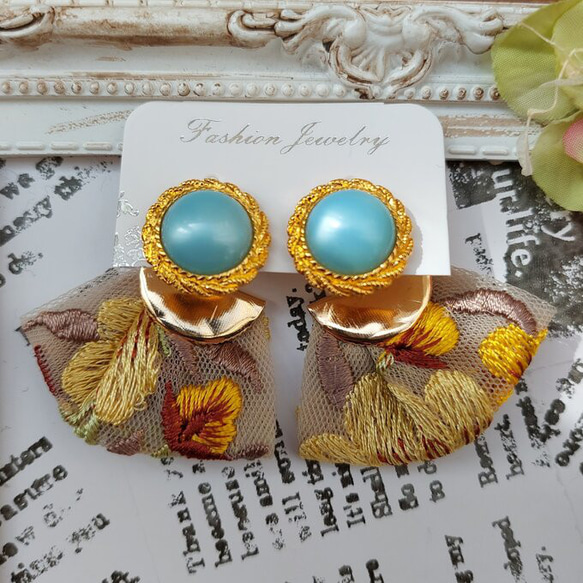 インド刺繍 リボンタッセル 2way ピアス 染めボタン
