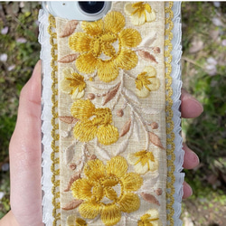 ＼一気に写真映え／一度見たら虜になる！インド刺繍リボンのスマホケース【TORICO】iPhone　全機種対応　多機種対応 4枚目の画像