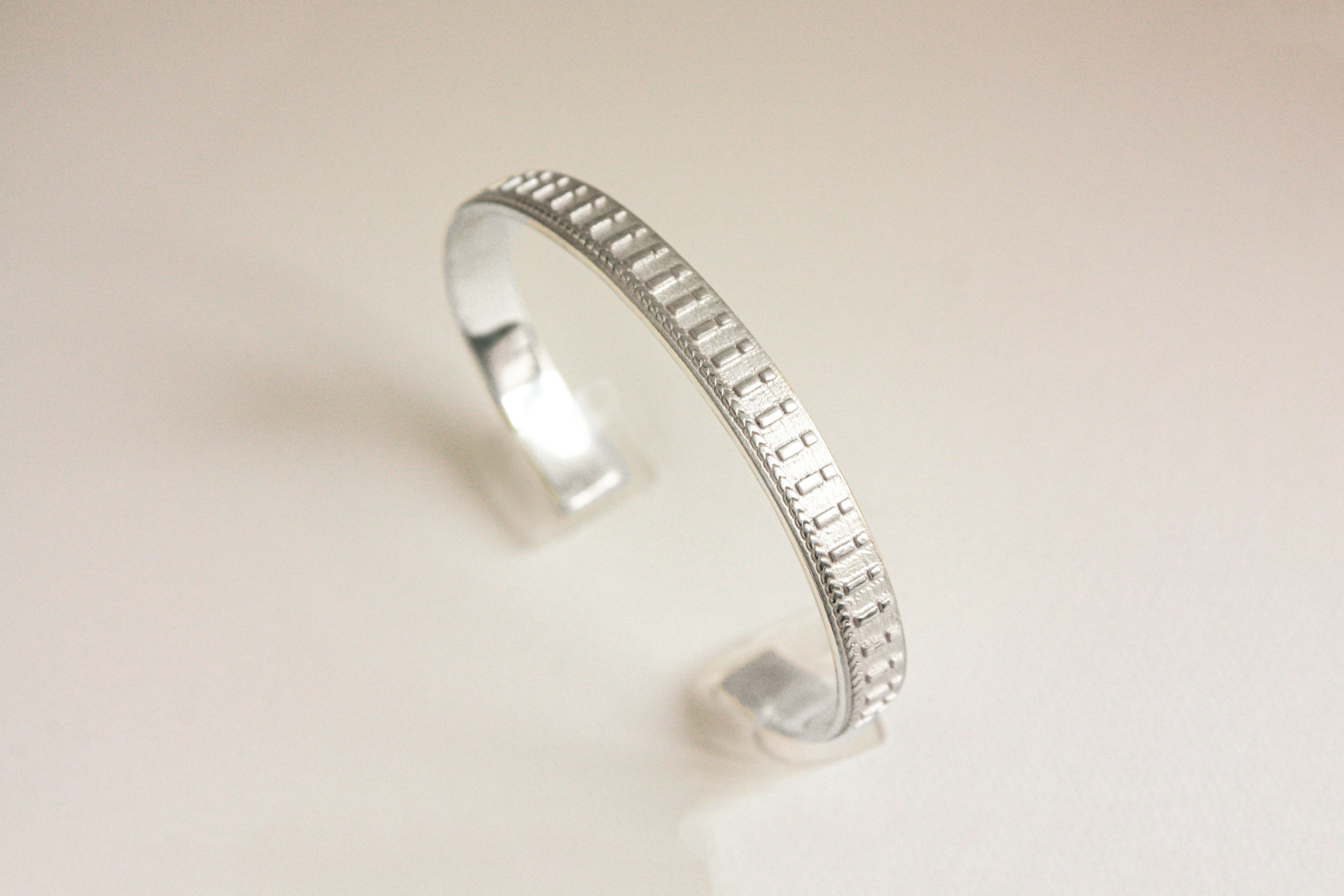 本物保証 シルバーバングル Silver925 Bangle シルバーバングル 25.1g BN73 : ABC-925