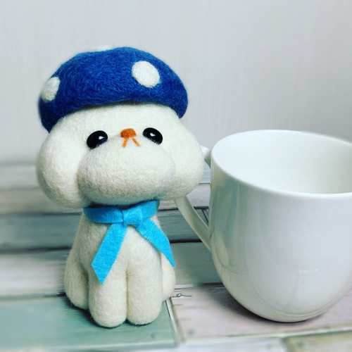 羊毛フェルト 犬 きのこ 帽子 赤 青 黄 かぶりワンコのまるふぃ 羊毛