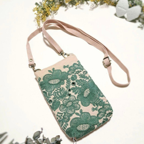 ミナペルホネン smile flower*pink beigeスマホショルダー サコッシュ  