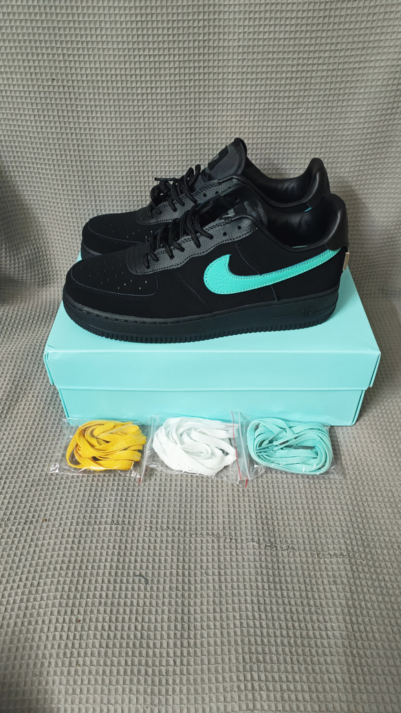 ナイキエアフォース1ロー ティファニー Tiffany & Co. x Nike