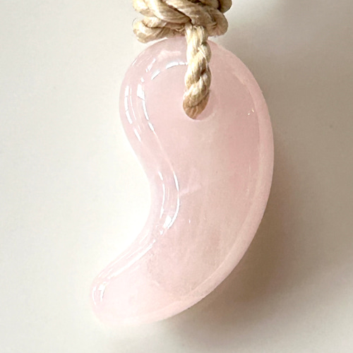 特別勾玉★愛を奪う蛇に金運上昇ネックレスオルゴナイト 愛の勾玉ネックレス 特別勾玉☆愛を奪う蛇に金運上昇ネックレス