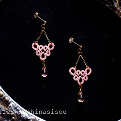 【訂做】梭織蕾絲捷克珠三角耳環&lt;櫻花&gt; 第5張的照片