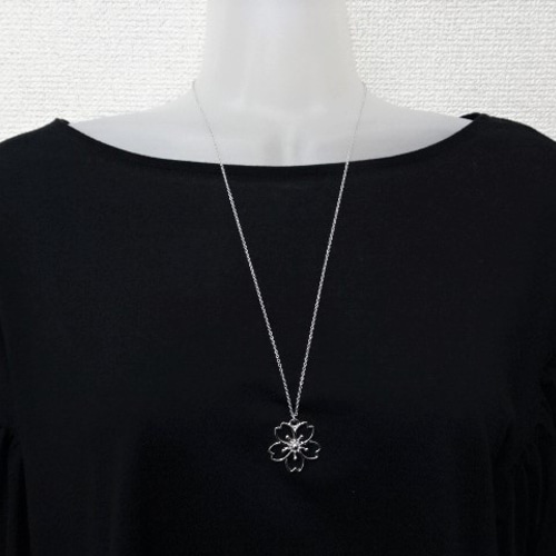 長さ変更可能】シンプル 素敵な桜 透かしペンダント ロング ネックレス