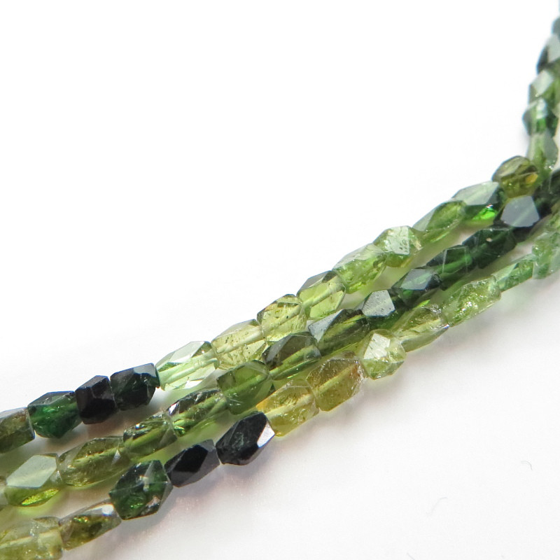 TORGE-SEQ2501　マルチグリーントルマリン　レクタングルカット　1連