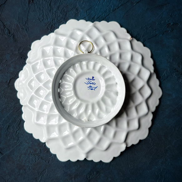 ペルシャのエナメル皿　飾り皿　Φ20ｃｍ【ミーナーカーリー002】 3枚目の画像