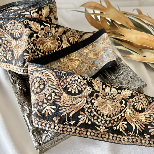インド刺繍リボン　シルク 50cm インド刺繍リボン シルク 鳥柄 #ws16 リボン・テープ La