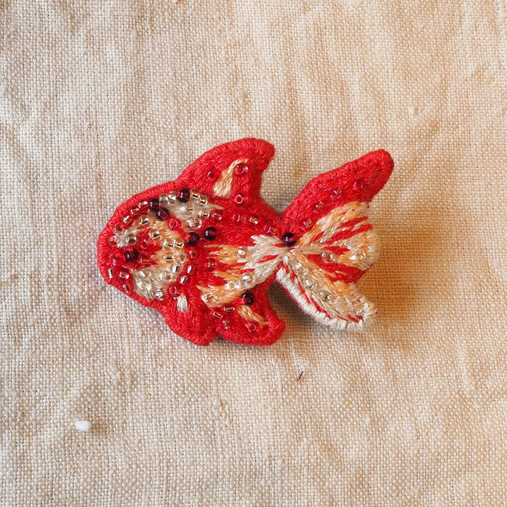 ♫ 刺繍ブローチ オーダー ※締め切りました♫ （柴犬ブローチ試作の 