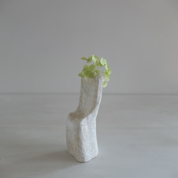 小さな椅子・白い陶オブジェ「  se  na ⅳ 」ディスプレイアート・インテリアアクセサリー・アートピース・花器 9枚目の画像