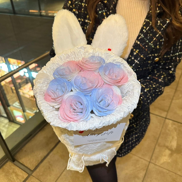ホワイト×ピンク×水色 グリッターローズブーケ 名古屋のグリッターローズを流行らせた花屋AlleyGift監修 | 青と白基調