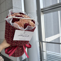 ワンホンブーケ　ツイードブーケ　花束　韓国花束　ラッピングブーケ　赤  | Scarlet Bouquet 2枚目の画像