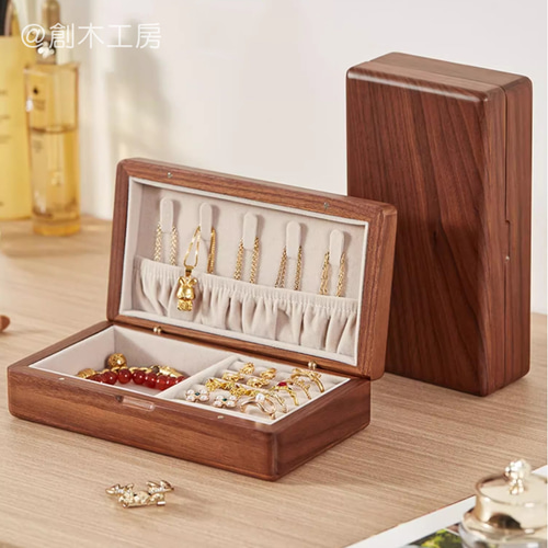 超軽量 アクセサリーケース 携帯用ジュエリー収納 イヤリング ピアス