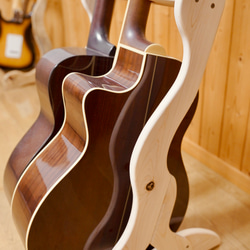 【オーダー品】手作り木工　木製ギタースタンド （無塗装）２本掛け 5枚目の画像