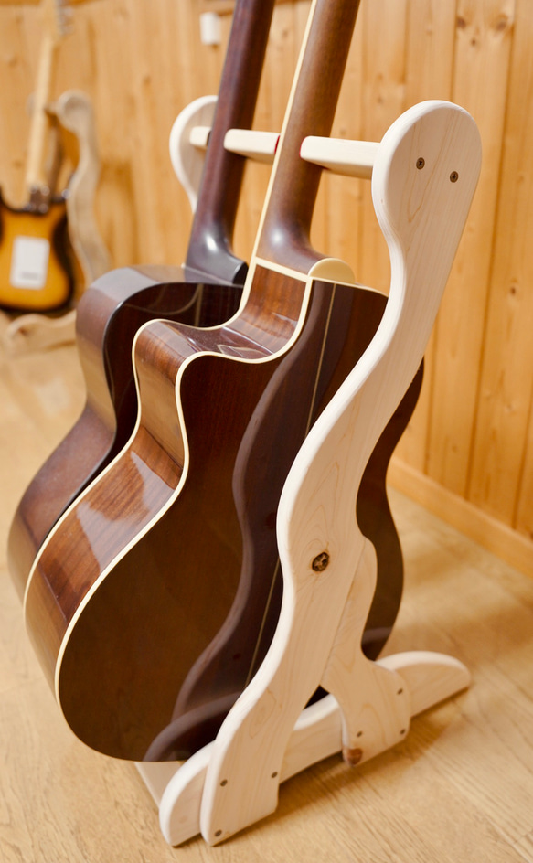 【オーダー品】手作り木工　木製ギタースタンド （無塗装）２本掛け 5枚目の画像