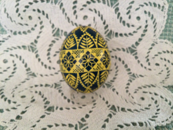 イースターエッグ(PYSANKY)  本物の卵です(๑˃̵ᴗ˂̵) 3枚目の画像