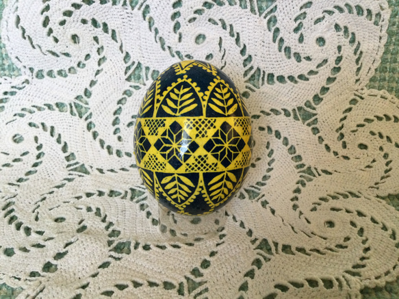 イースターエッグ(PYSANKY)  本物の卵です(๑˃̵ᴗ˂̵) 1枚目の画像