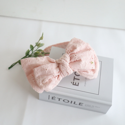 PINKりぼんベルト&ロゴ入り金バックル付きりぼんカチューシャ 楽天市場】【最安値挑戦中】りぼんカチューシャ ヘアバンド ヘア