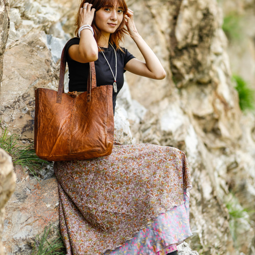 ビレッジレザー トートバッグ レザー 水牛 植物タンニン鞣し トート