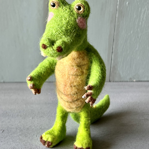 ワニくん/羊毛フェルトフィギュア/首.尻尾動きます 羊毛フェルト