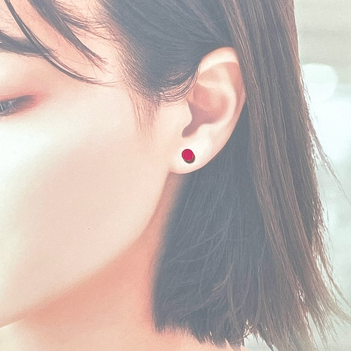 ★MISSOMA★ ARTICULATED トリプル ストーン スタッド ピアス MISMATCHED DROP STUD EARRINGS ミスマッチドロップスタッド