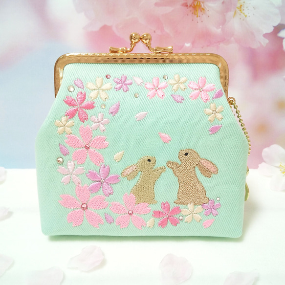 がま口❀桜刺繍『桜花爛漫〜桜舞い散る光の中で〜』春うさぎ✽二つ折り