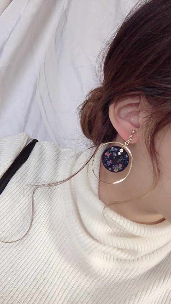 (全2色)Botanical big hoop pierce/earring 6枚目の画像