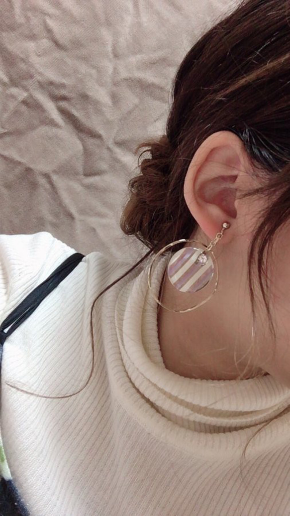 (全2色)Circle big hoop stripe pierce/earring 4枚目の画像