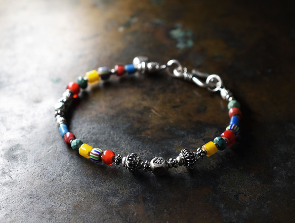 【専用】シェブロン・ビーズ・ブレスレット他 カラフルホワイトハーツとマルチカラーシェブロンビーズ、ターコイズ