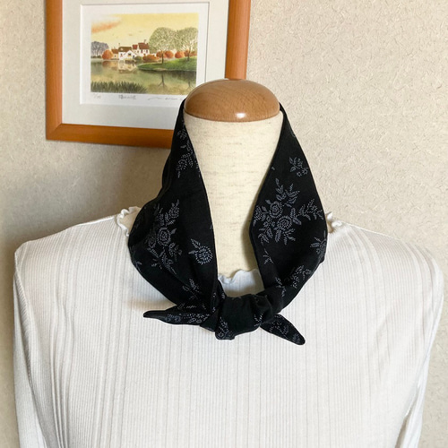 受注制作☆刺繍風プリントバラ柄（グレー）Wガーゼのネック