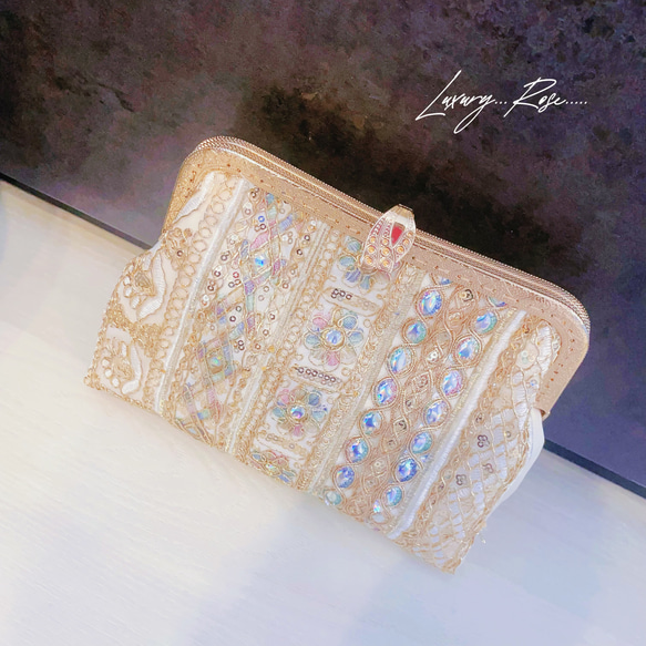 魅惑のオーロラに輝く❤︎フランス&インド高級刺繍レースクラッチ❤︎フォーマルにも、、、ミニバッグフォーマルバッグ 5枚目の画像