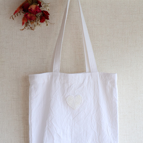レースのハートのA4トートバッグ ホワイト(白)(コットンリネン