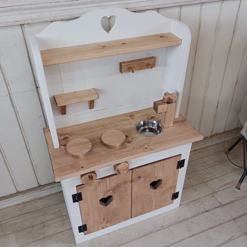 おままごとキッチン ハート カントリー木製 2枚扉（ クリーム