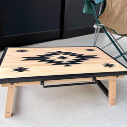 再入荷！ピクニックやキャンプに！オルテガ柄　ローテーブル　64㎝×39㎝×26㎝ 5枚目の画像