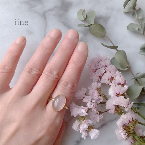 淡い上品ピンク*モルガナイト*天然石のオーバルリング* 指輪・リング