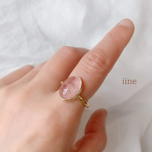 淡い上品ピンク*モルガナイト*天然石のオーバルリング* 指輪・リング