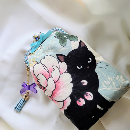 ツンデレ美人黒猫ちゃん白ver.＆牡丹 がま口 タバコケース/メガネ入れ  