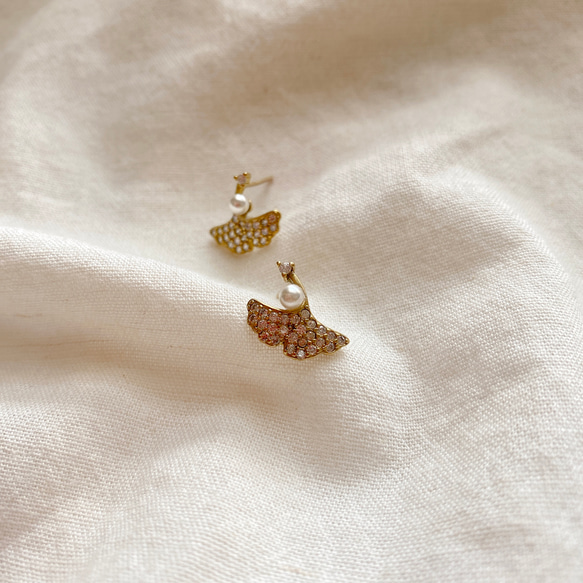 四季銀杏 - 鋯石珍珠 黃銅耳環 第2張的照片