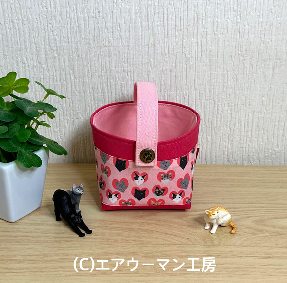 色々な猫たちの輸入生地と２色の１１号帆布（フクシャピンクとピンク）で作った布バスケットのセット（Ｓ＆Ｍサイズ） 5枚目の画像